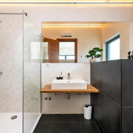 Apartment New Dorjan Pula